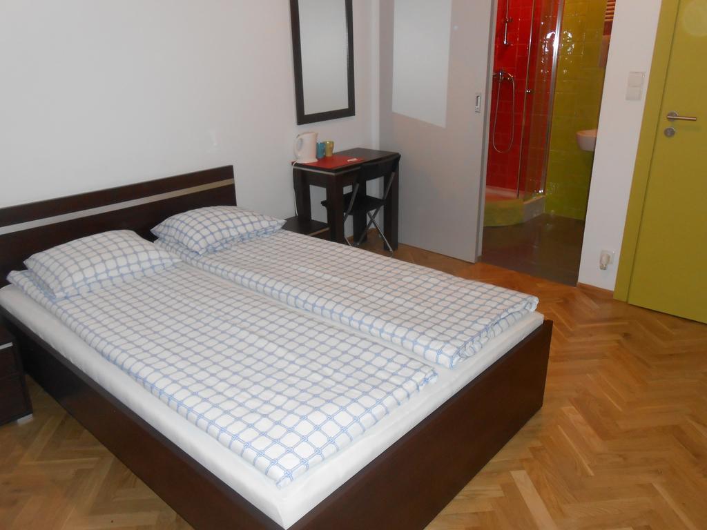Lux Hostel - Z Prywatnymi Lazienkami Gdynia Quarto foto